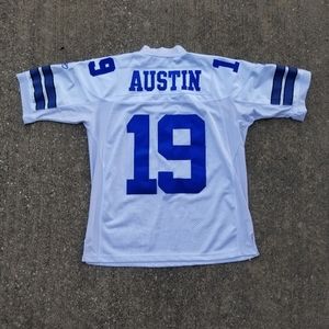 Miles Austin Dallas Cowboys football jeresy - med